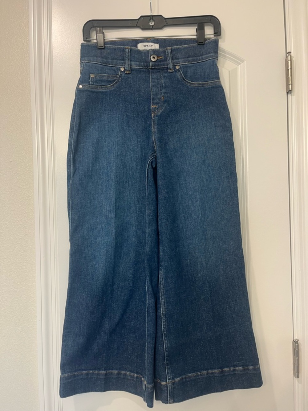 SPANX High Waist Cropped Wide Leg Shaping Jeans Tummy Control Womens Sz XS - Picture 1 of 10